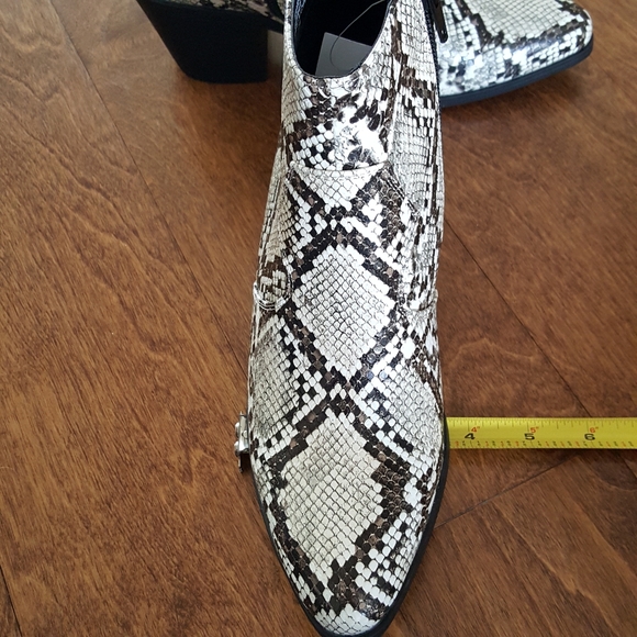 Loft stylish snake pattern short boots,NWT - Picture 7 of 8